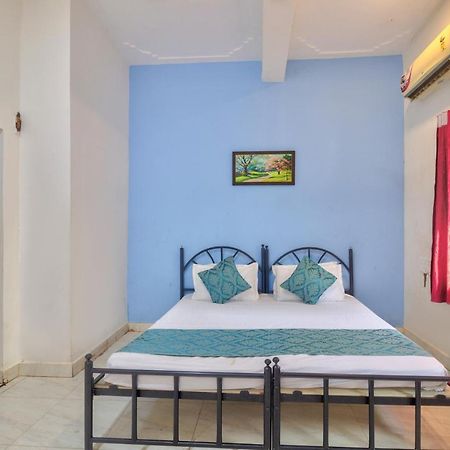 Hotel Walking 2 Beach Calangute Bagian luar foto